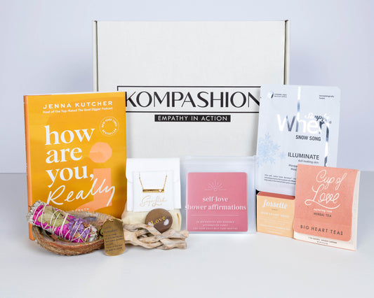 Self-Love-Gift-Box-Kompashion